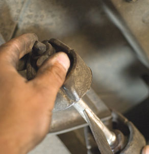 Everything Auto: Upgrading an Exhaust System - Extreme How To